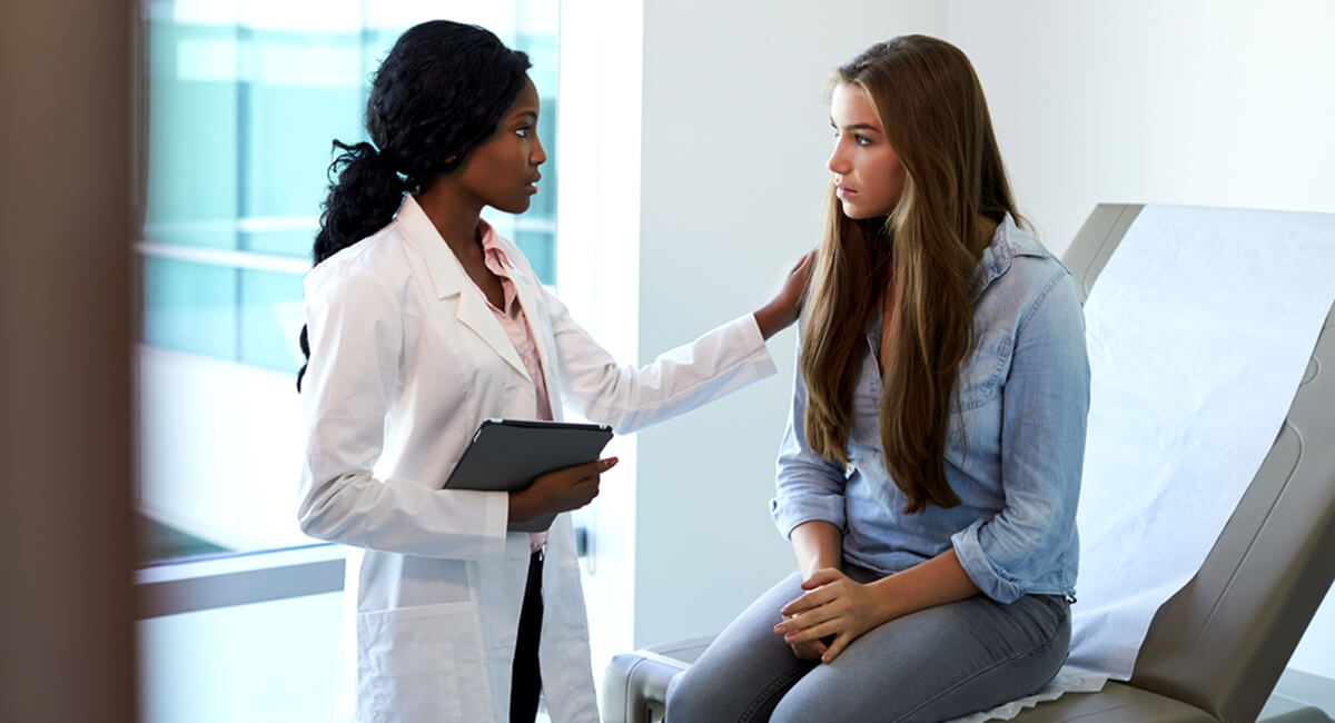 A carer providing mental health support to a person fighting loneliness